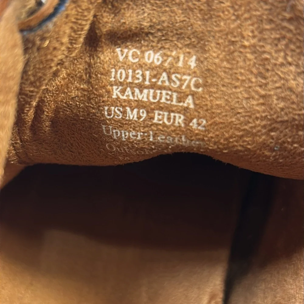 OluKai leather ankle lace up boots